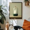 Kot w Kapsule Czasu – Surrealistyczny, minimalistyczny kot w szklanej kopule, konceptualny wydruk artystyczny ze zwierzętami