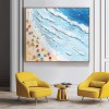 Obraz olejny „Seaside Whispers” – impasto z plażową sceną – oprawiona kwadratowa sztuka ścienna z kolorowymi parasolami i teksturowanymi falami oceanicznymi, letnia dekoracja nadmorska do salonu i sypialni