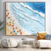 Obraz olejny „Seaside Whispers” – impasto z plażową sceną – oprawiona kwadratowa sztuka ścienna z kolorowymi parasolami i teksturowanymi falami oceanicznymi, letnia dekoracja nadmorska do salonu i sypialni